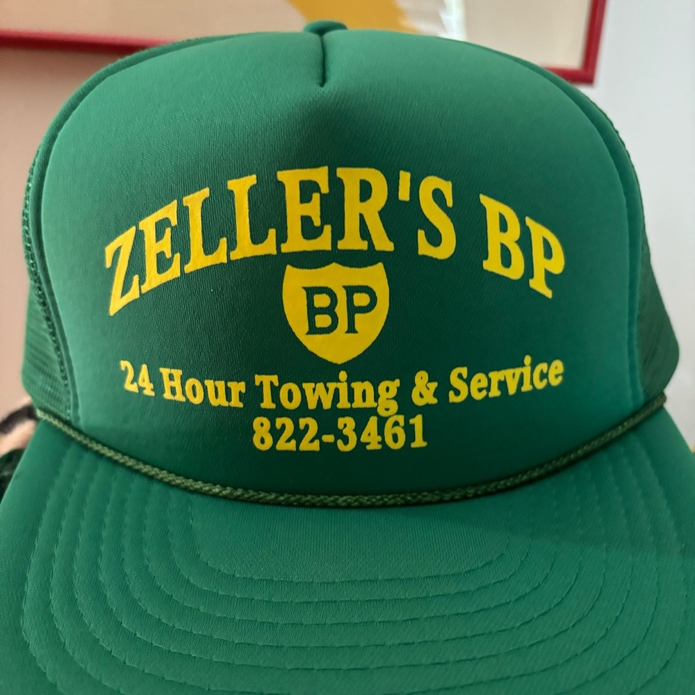 Vintage 90s Deadstock Mesh Trucker Snapback Zeller’s BP 24 Hour Towing S… - Picture 2 of 9